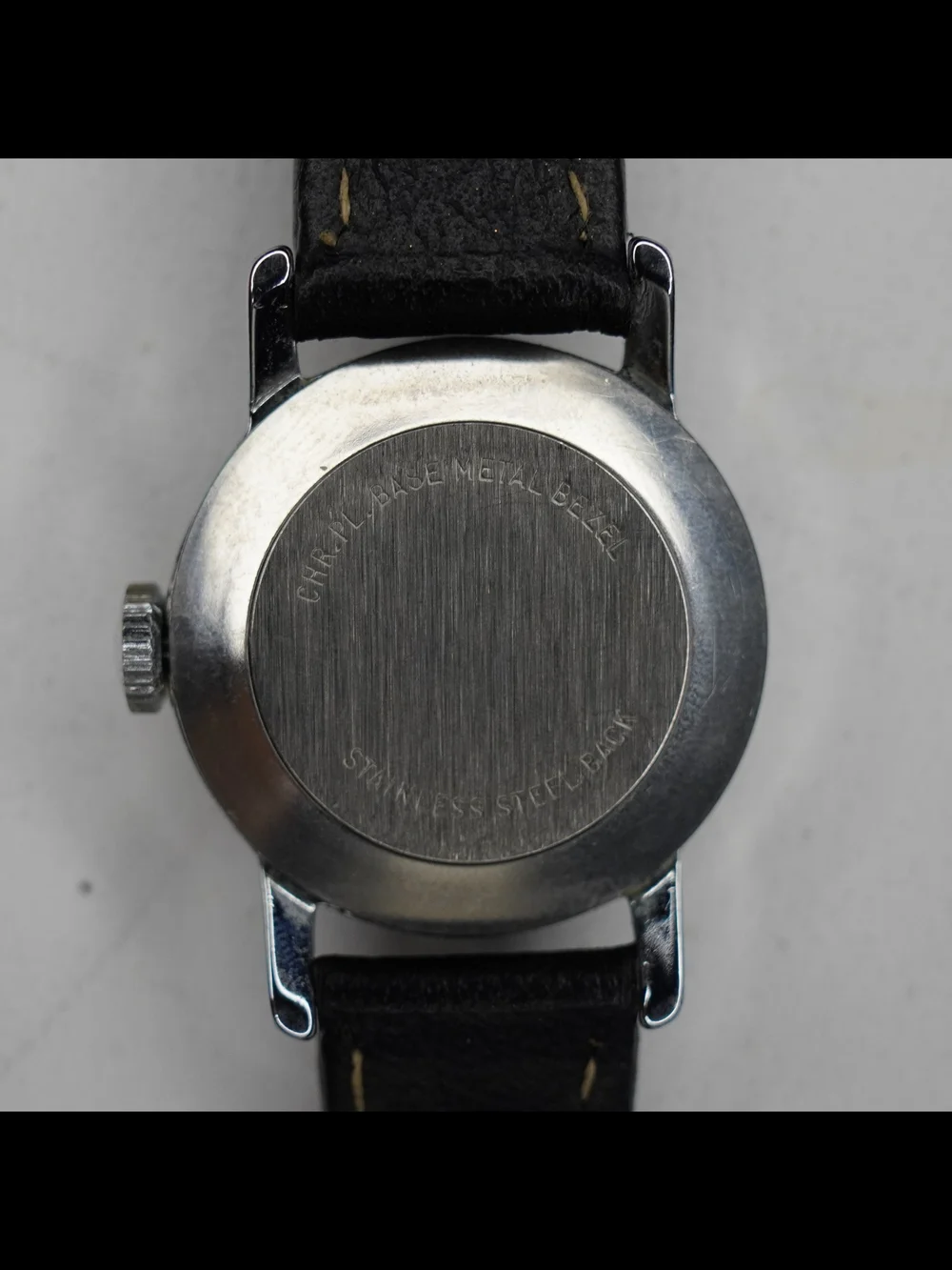 Vintage Disney Minnie Mouse Mechanical Wind-Up Ladies Watch Black Leather Band